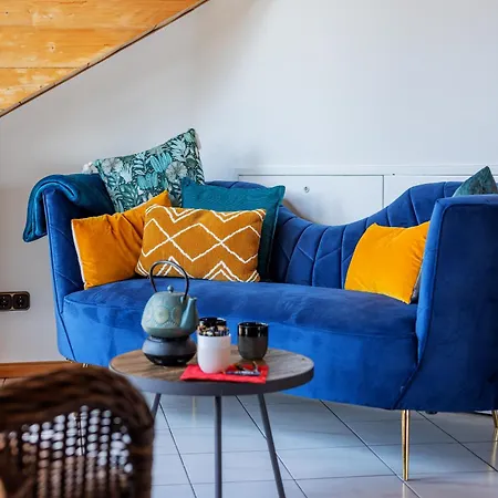 Stylish Loft With Balcony, Quiet And Spacious Unterschleissheim