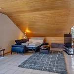 Apartman Stylish Loft With Balcony, Quiet And Spacious