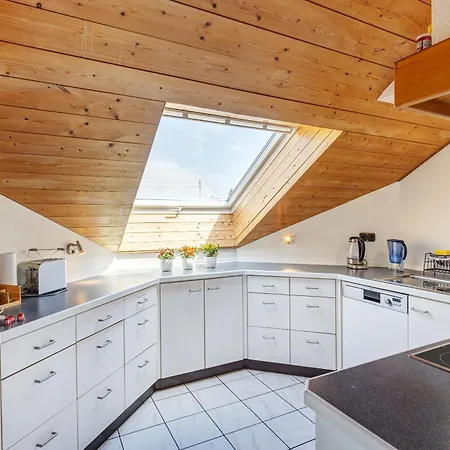 Lägenhet Stylish Loft With Balcony, Quiet And Spacious Unterschleißheim