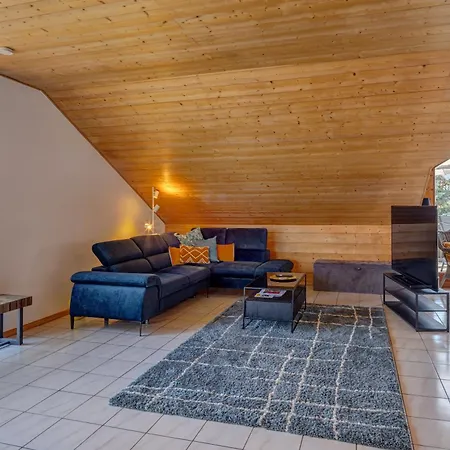 Stylish Loft With Balcony, Quiet And Spacious *