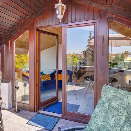 Stylish Loft With Balcony, Quiet And Spacious *