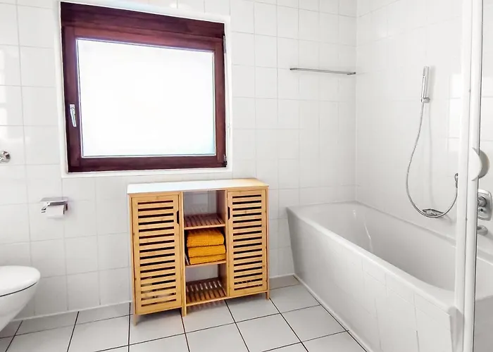 Stylish Loft With Balcony, Quiet And Spacious 公寓 *