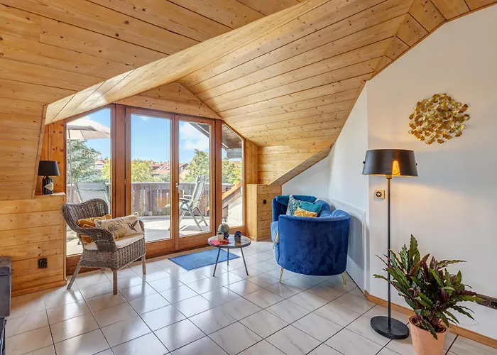 公寓 Stylish Loft With Balcony, Quiet And Spacious